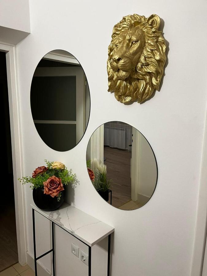Apartman Gold Maris Apartment Karlovac Exterior photo
